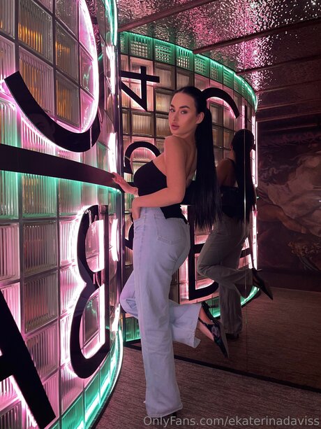 Ekaterinadaviss porn actress img