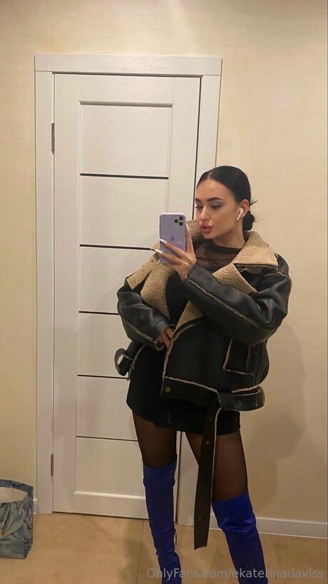 Ekaterinadaviss adult model pic
