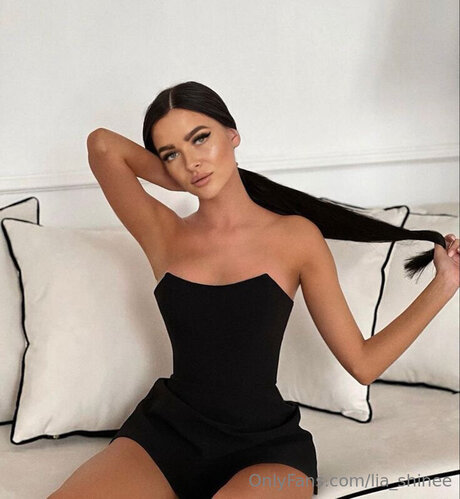 Shine Lia pornographic actress img