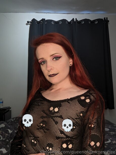 Queenofdarknessfree pornstar nude archive