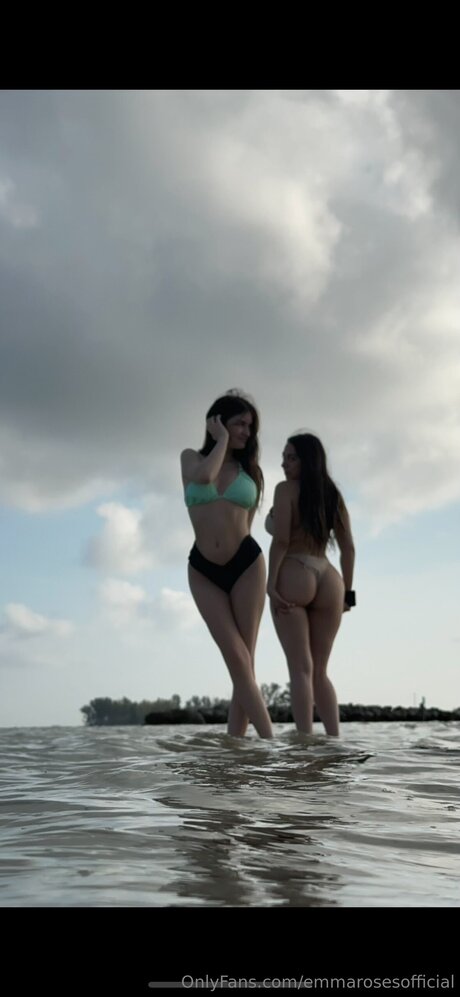 Emmarosesofficial nudes pornstar img