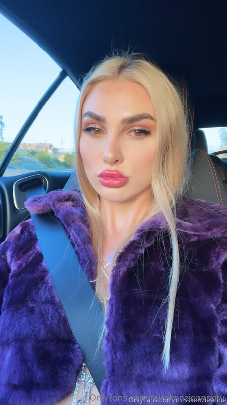 Misskenzieannetv star sex photos