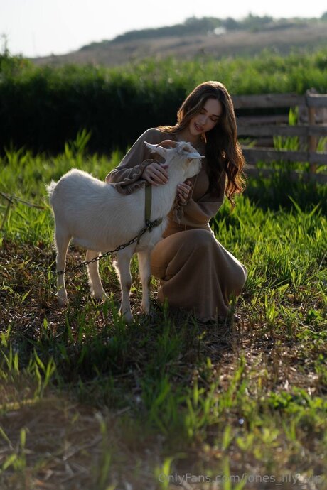 Lilia Ss star pornographic pic