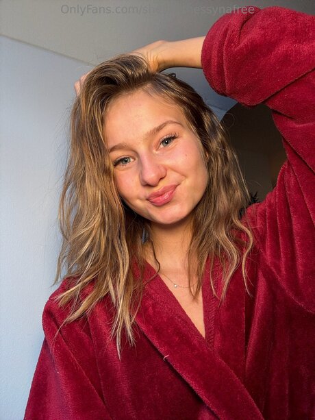 Shelleythessynafree hd pornstar photo