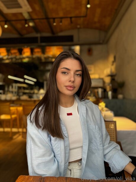 Oli Viaa art star pictures