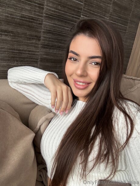 Oli Viaa top actress images