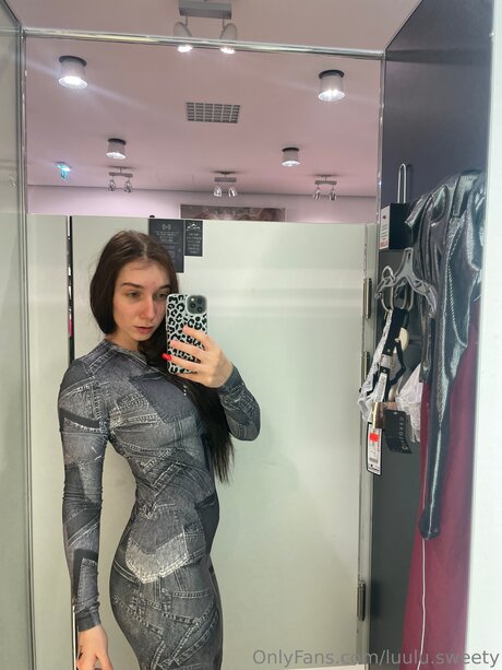 Luulu Sweety free pornstar pics