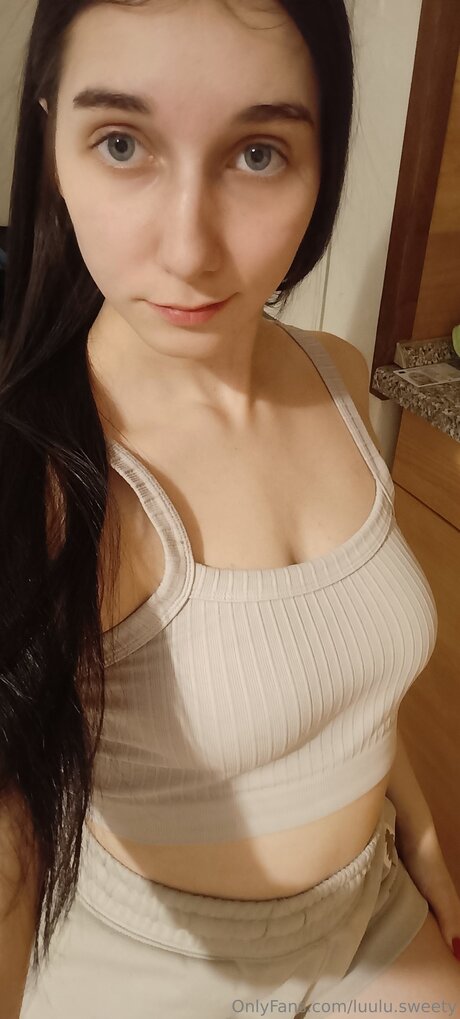 Luulu Sweety free actress photo