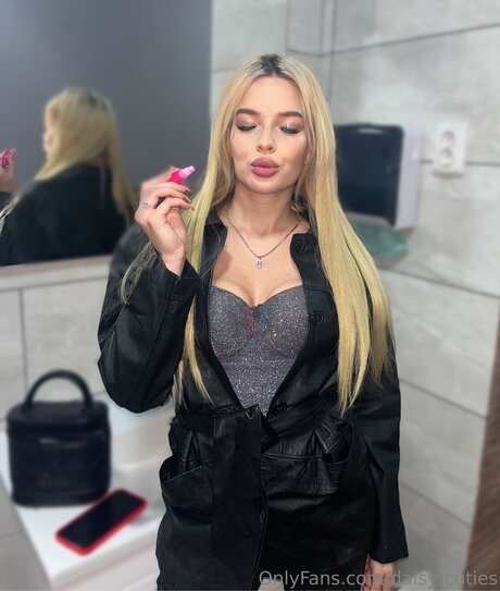 Daisy Cutie exclusive pornstar photo