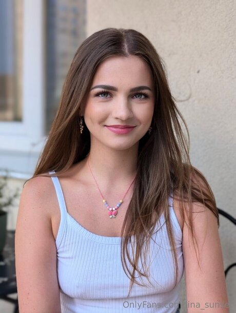 Lina Sunset nice pornstar pic