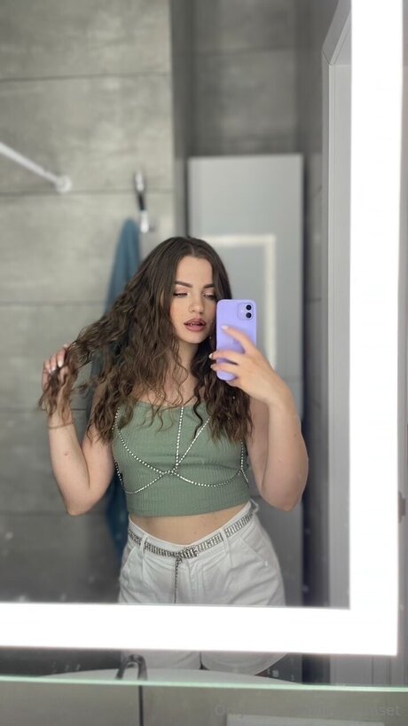 Lina Sunset hd pornstar pictures