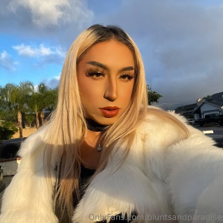 Bluntsandparadise high quality pornstar img