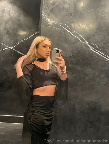 Bluntsandparadise pornstar top images