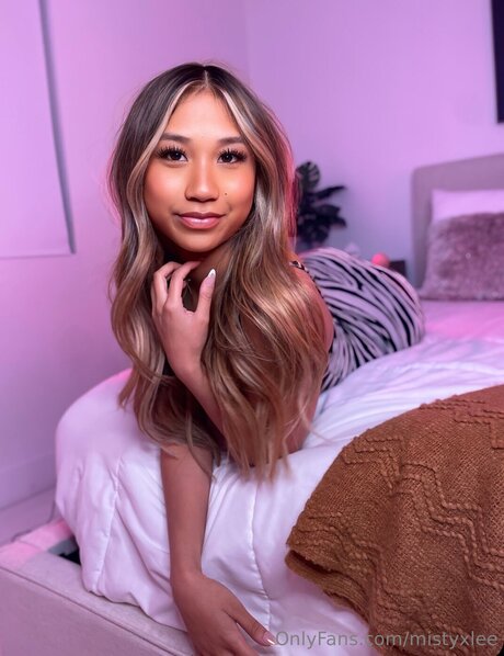Mistyxlee star beautiful pics
