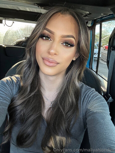 Maliyahlondyn star beautiful archive