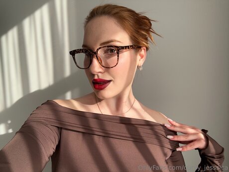 Curvy Jesssica xxx pornstar images