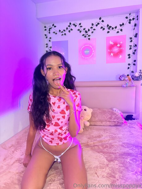 Misspoppyx exclusive pornstar galleries