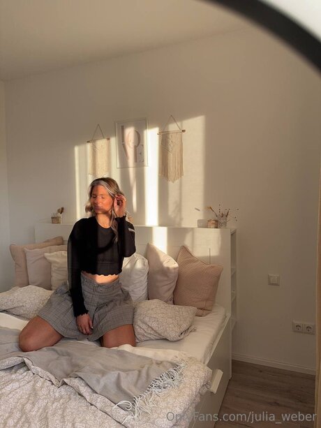 Julia Weber beautiful model pic