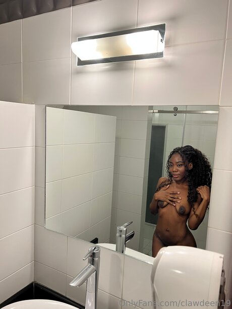 Clawdeen19 model nice picture