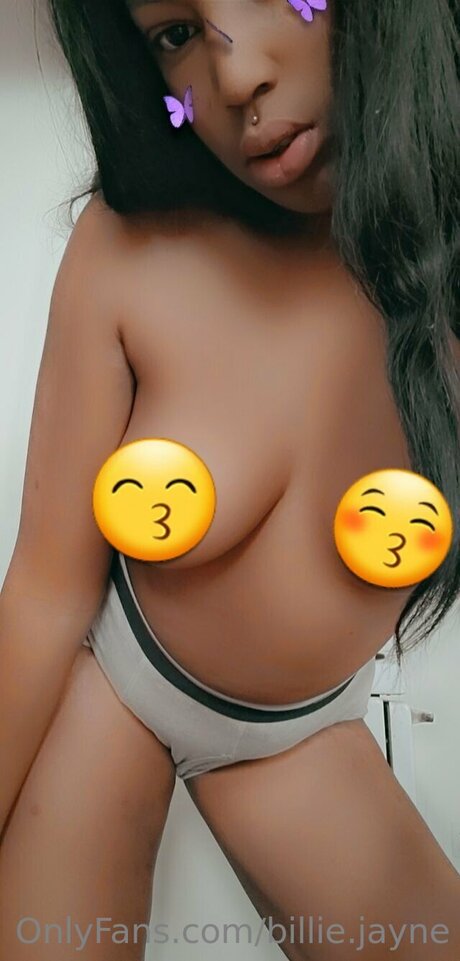 U225375949 hot actress image