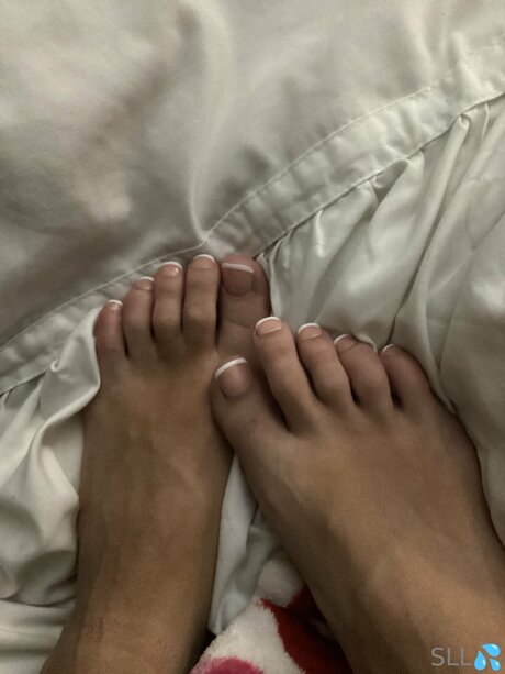 Sassylittleleo star pornographic pics