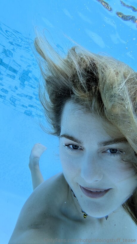 Hotgirldoingstuff Tease beautiful pornstar photos