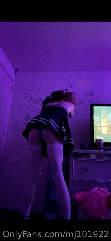 Mj101922 hot model images