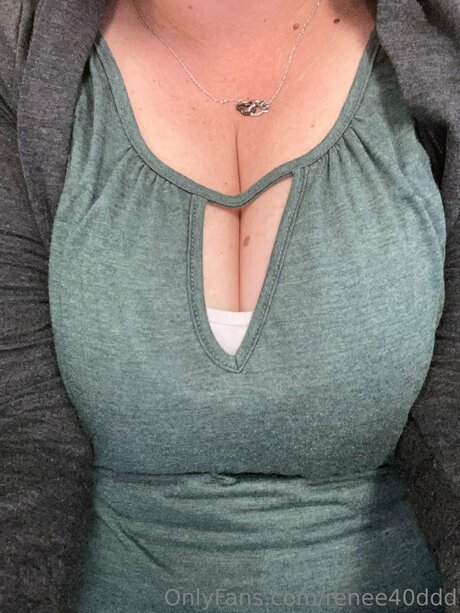 Reneej40ddd sexy model picture