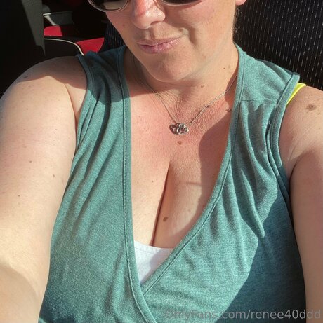 Reneej40ddd star free photo