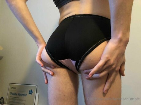 Fanessahumble star hot archive