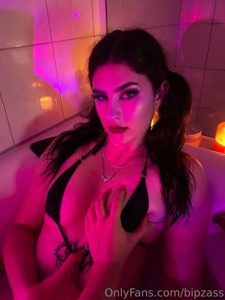 Bipzass beautiful actress images