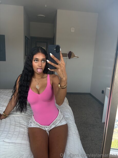 Aylamariaaa free pornstar image