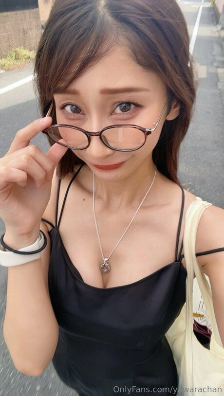 Yawarachan star nice pic