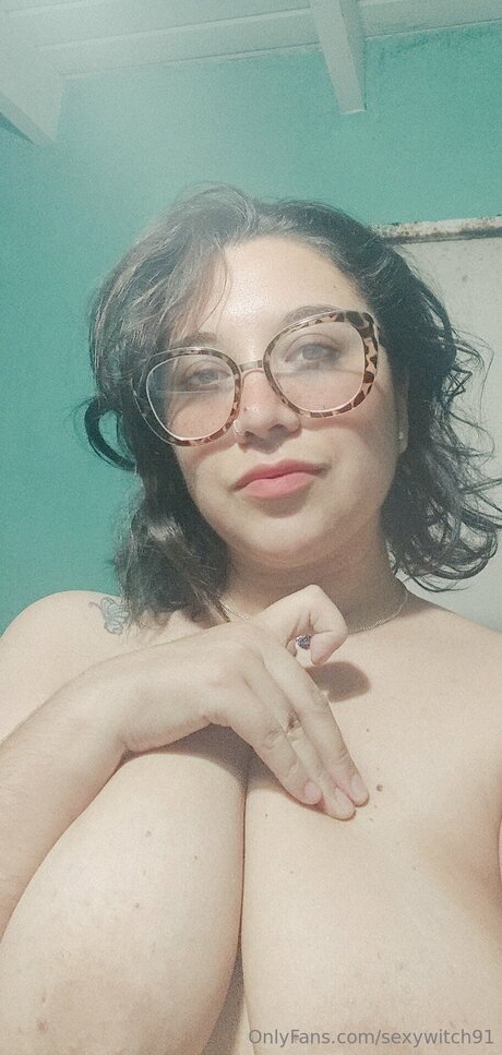 Sexywitch91 star adult pics