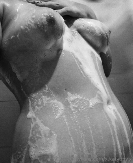 X Katybby X sex actress photo