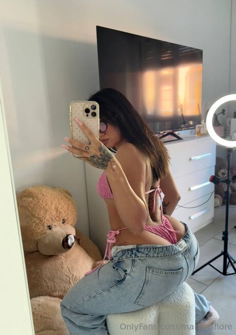 Martinafiore beautiful model img