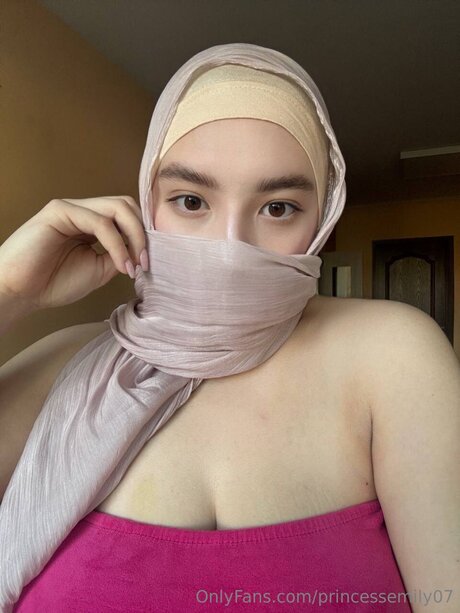 Princessemily07 hd actress photo