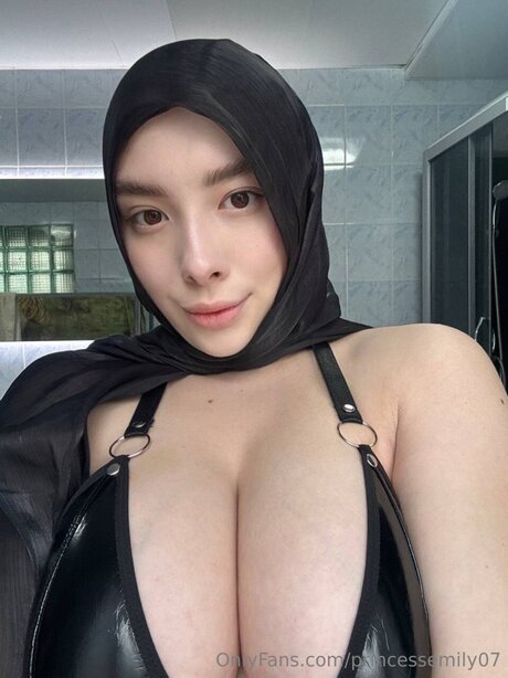 Princessemily07 erotic pornstar galleries