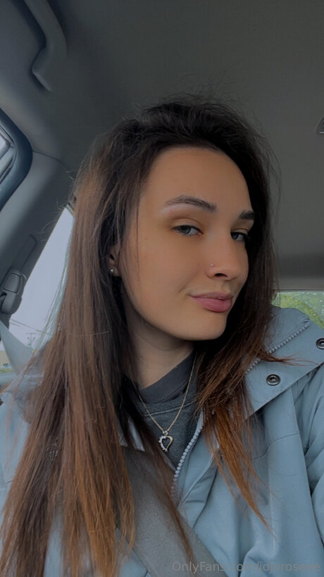 Jojoroseee best star photos