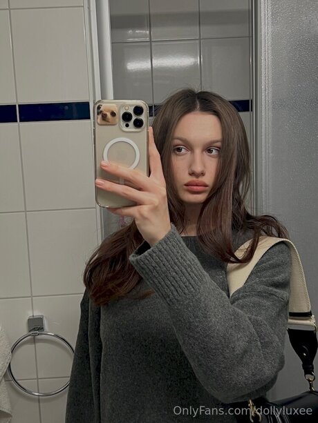 Dollyluxee sexy star pictures