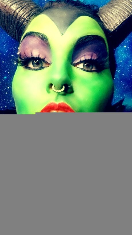 Exoticzombiefree hot pornstar img