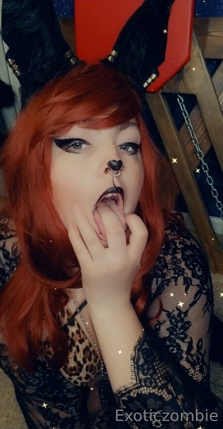 Exoticzombiefree exclusive model pictures