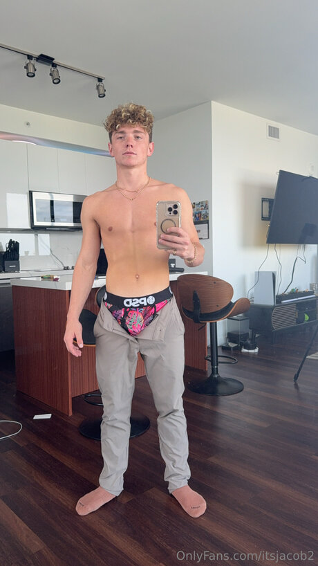 Itsjacob2 star pornographic photo