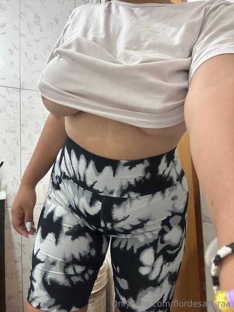 Flordesakuraa pornstar erotic archive