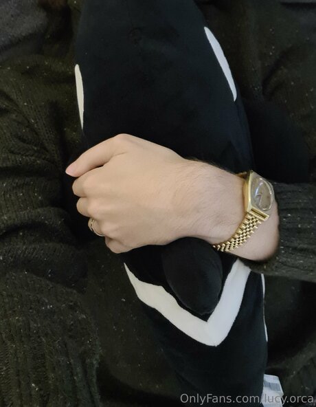 Lucynyou naked model photos