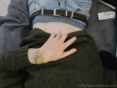 Lucynyou nude actress gallery