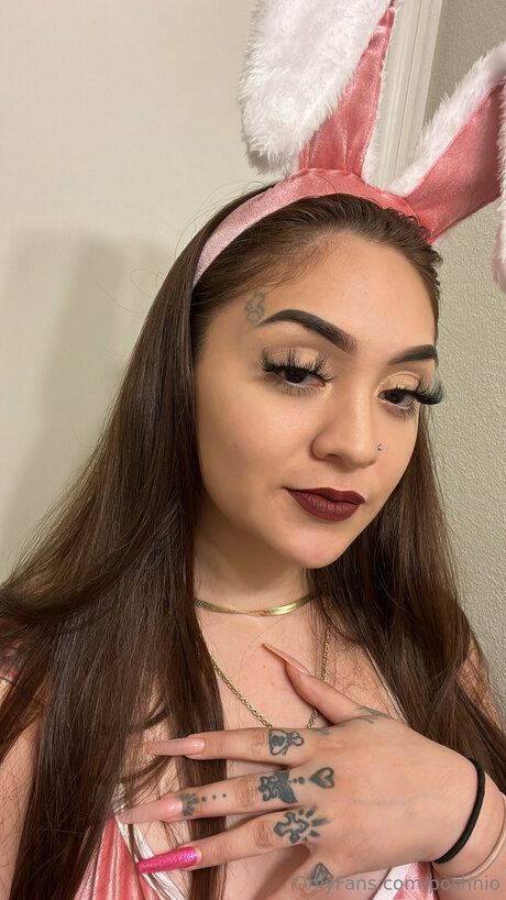 Poshnio pretty pornstar archive