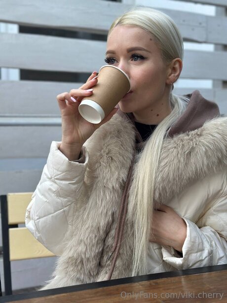 Viki Cherry perfect model photo