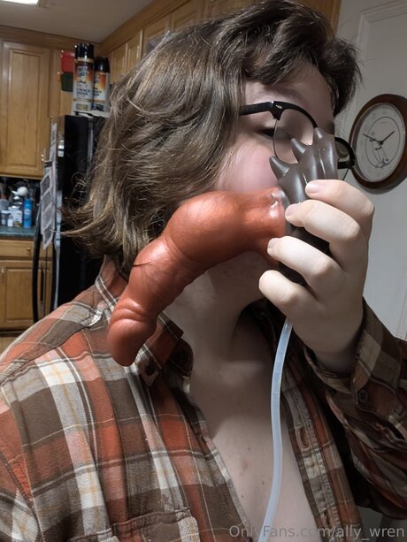 Ally Wren star sex photos