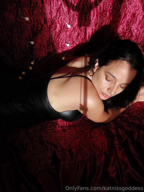 Katnissgoddess pornstar nude photos